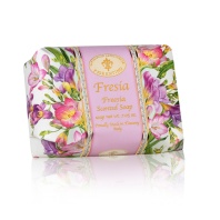 Мыло натуральное туалетное с ароматом Фрезии 200г SAF Мыло натуральное туалетное с ароматом Фрезии 200г SAF